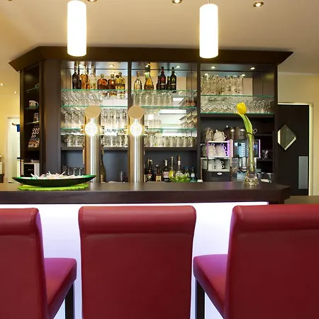 Aparthotel Museumshof 4*